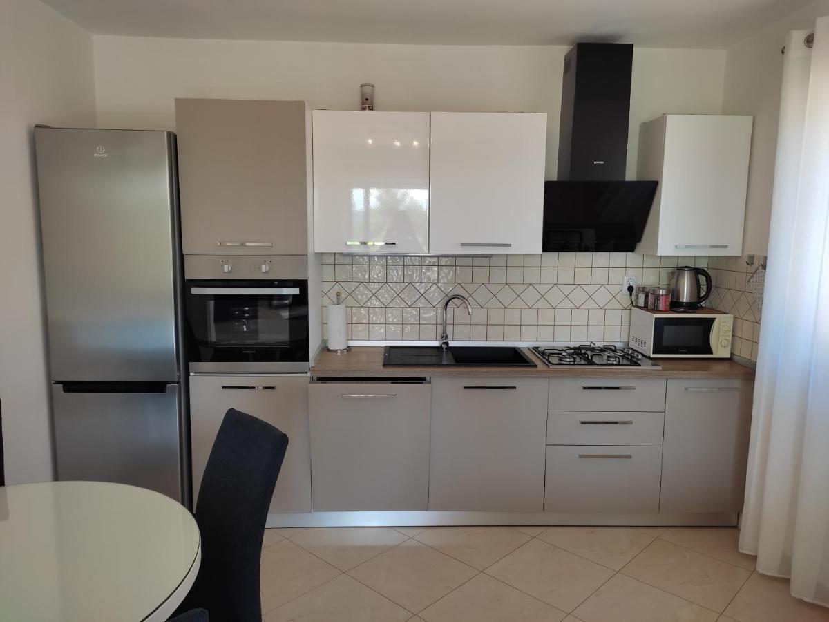 Appartamento Grey House Zara Esterno foto