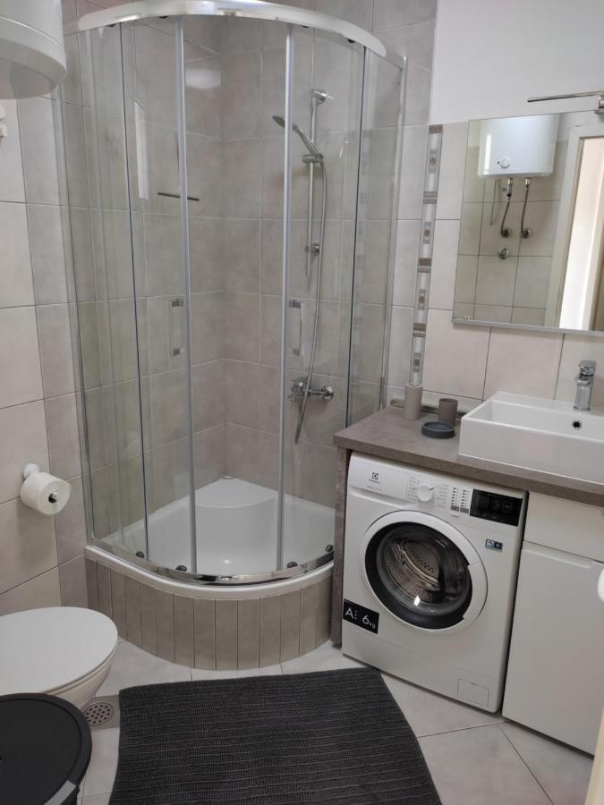 Appartamento Grey House Zara Esterno foto
