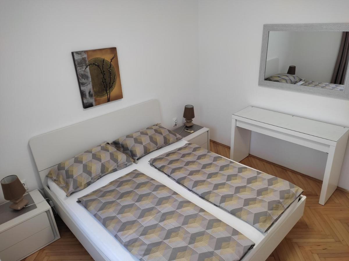 Appartamento Grey House Zara Esterno foto